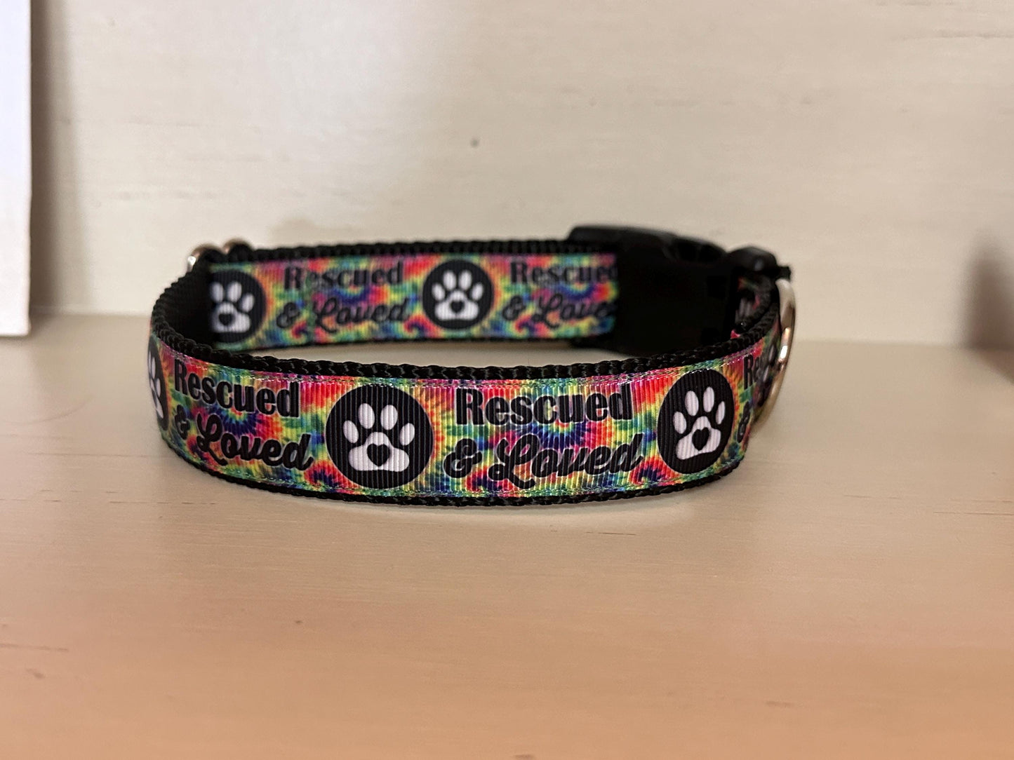 Rescued and Loved Dog Collar - Winni&Me Woofwear