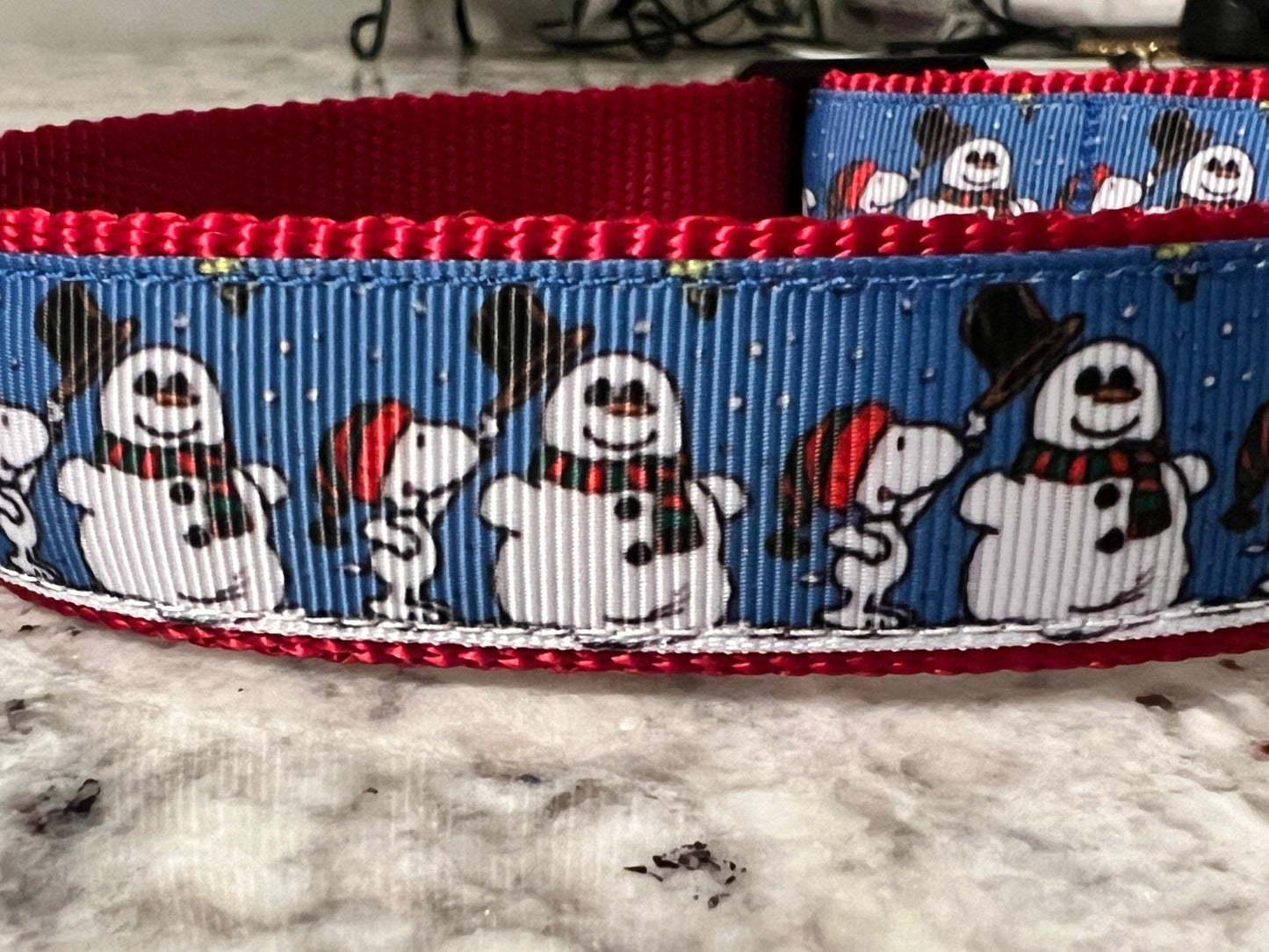 Cartoon Beagle Builds Frosty the Snowman Dog Collar - Dog Collars - Winni&Me Woofwear