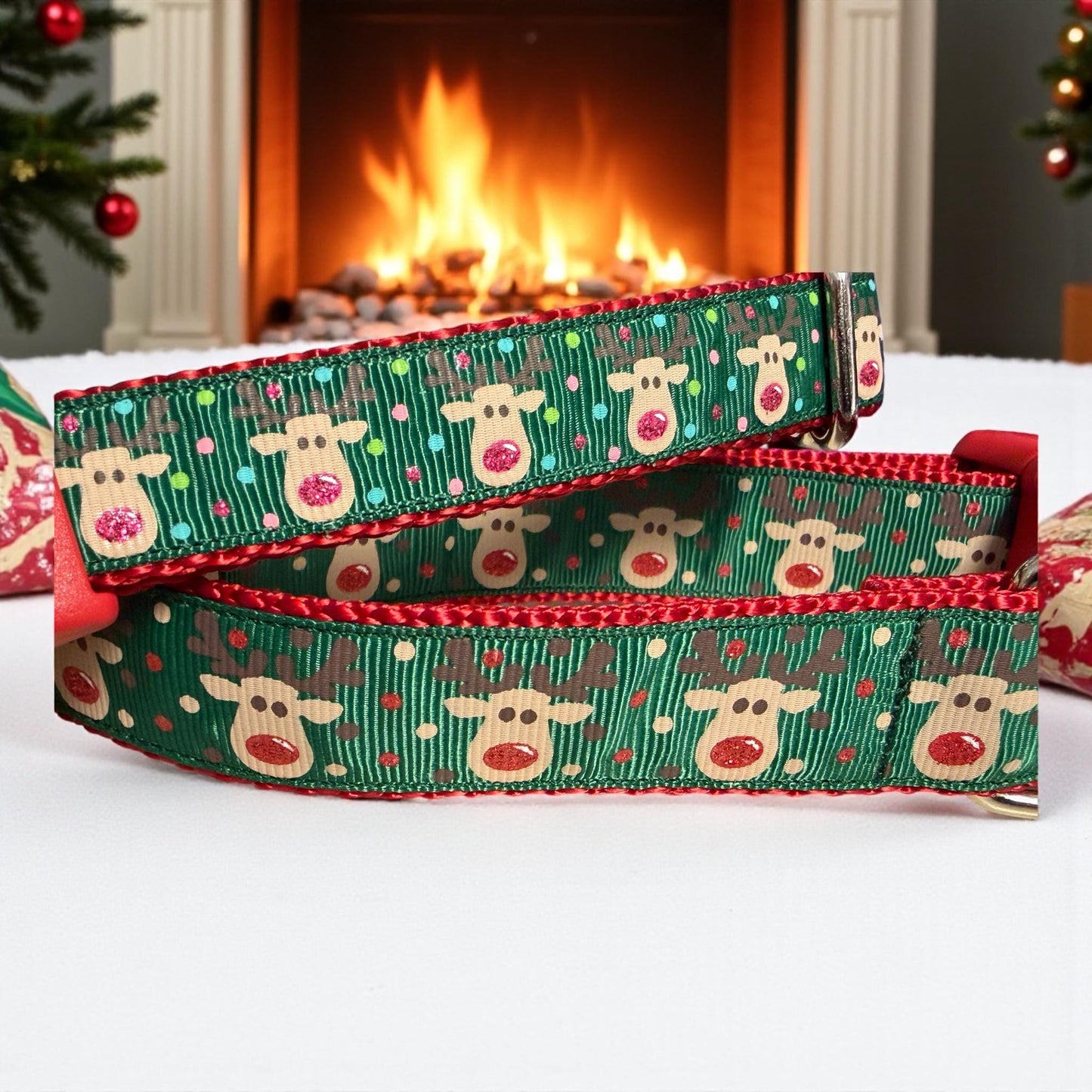 Rudolph the Red Nosed Reindeer Green Dog Collar - Winni&Me Woofwear