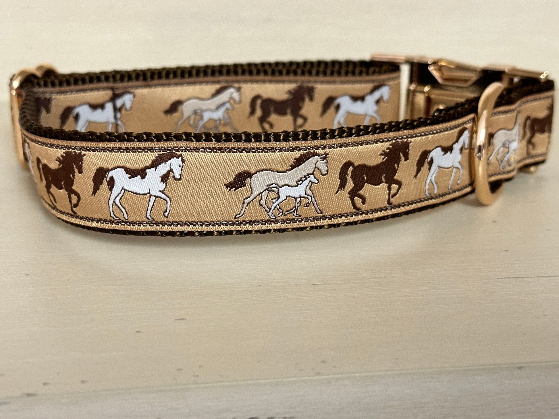 Horse Print Dog Collar: Handmade Jacquard Ribbon, Heavyweight Nylon - Winni&Me Woofwear