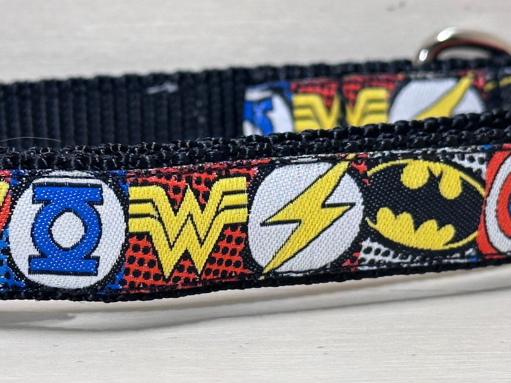 The Mighty Super Heroes Dog Collar - Winni&Me Woofwear