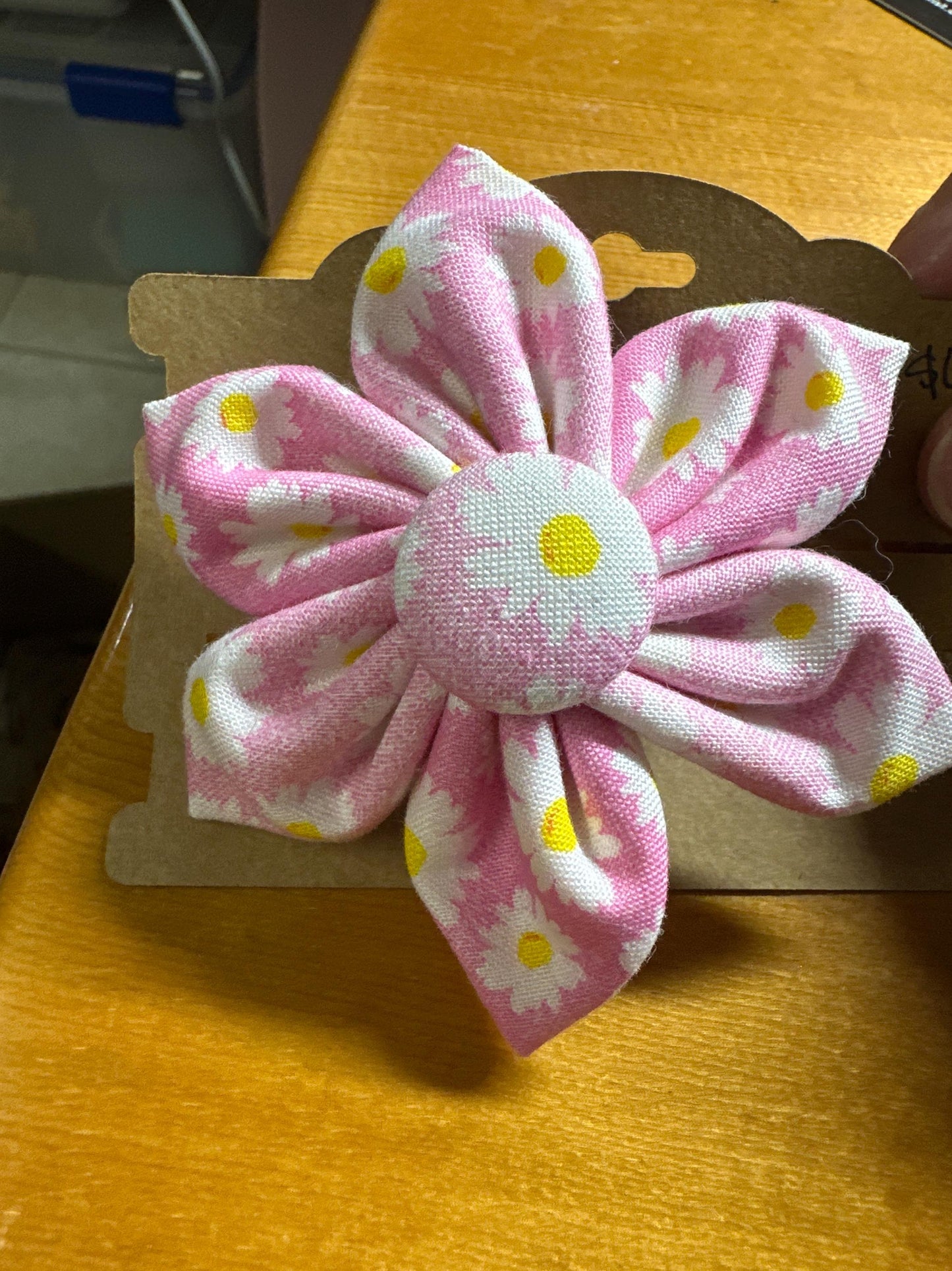 Flowers/Attachable flowers