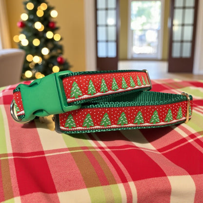 Snowy Pines Dog Collar