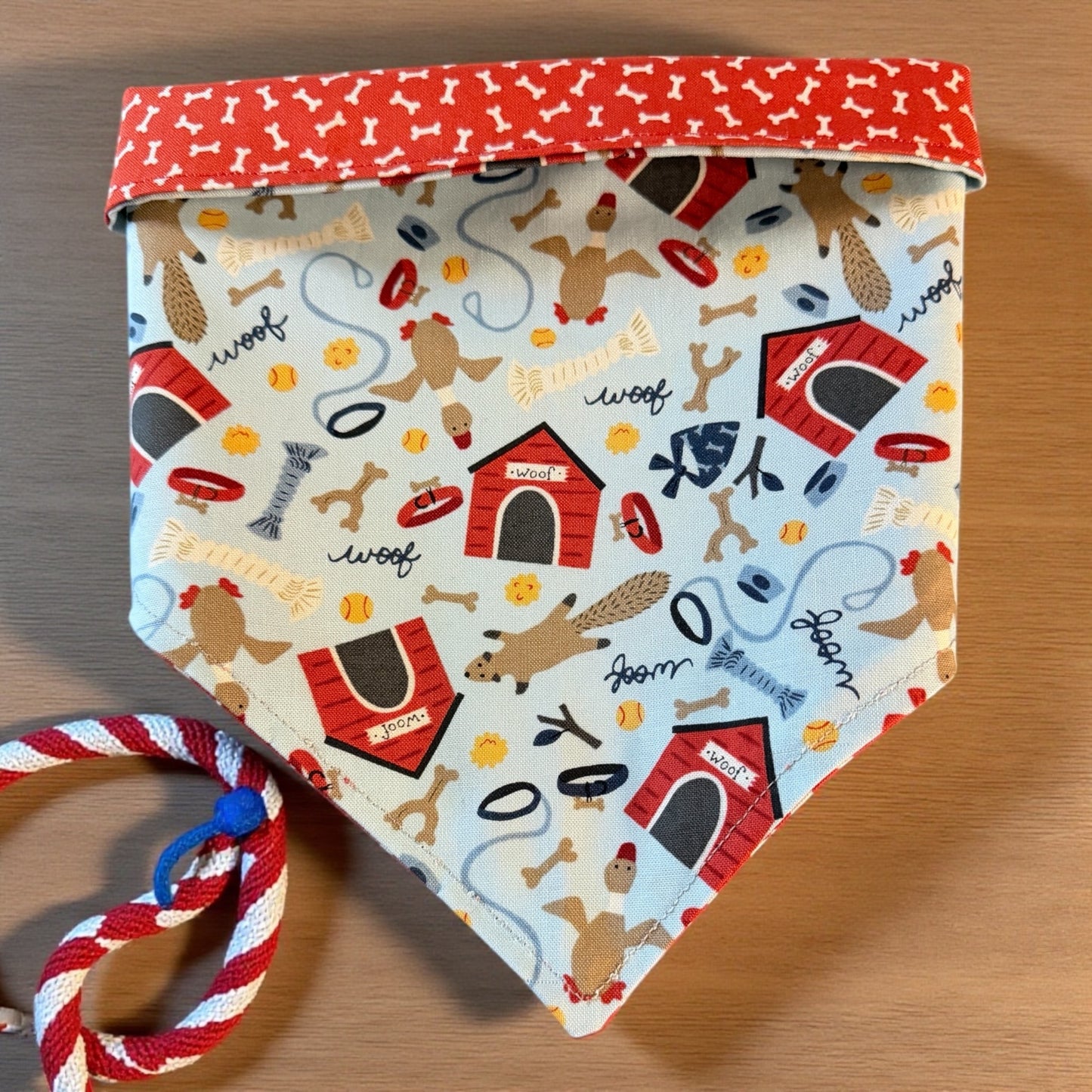 Snap Reversible Dog House Banadana