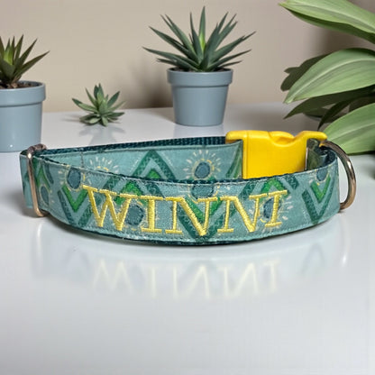 Geometric Patterned Embroidered Dog Collar