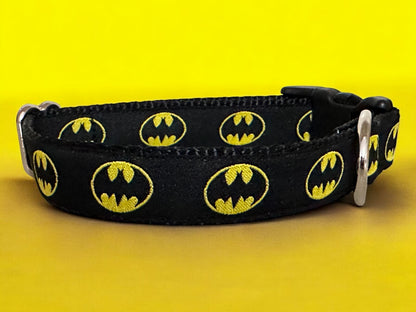 Batman Dog Collar w/optional Engraved Buckle - Winni&Me Woofwear