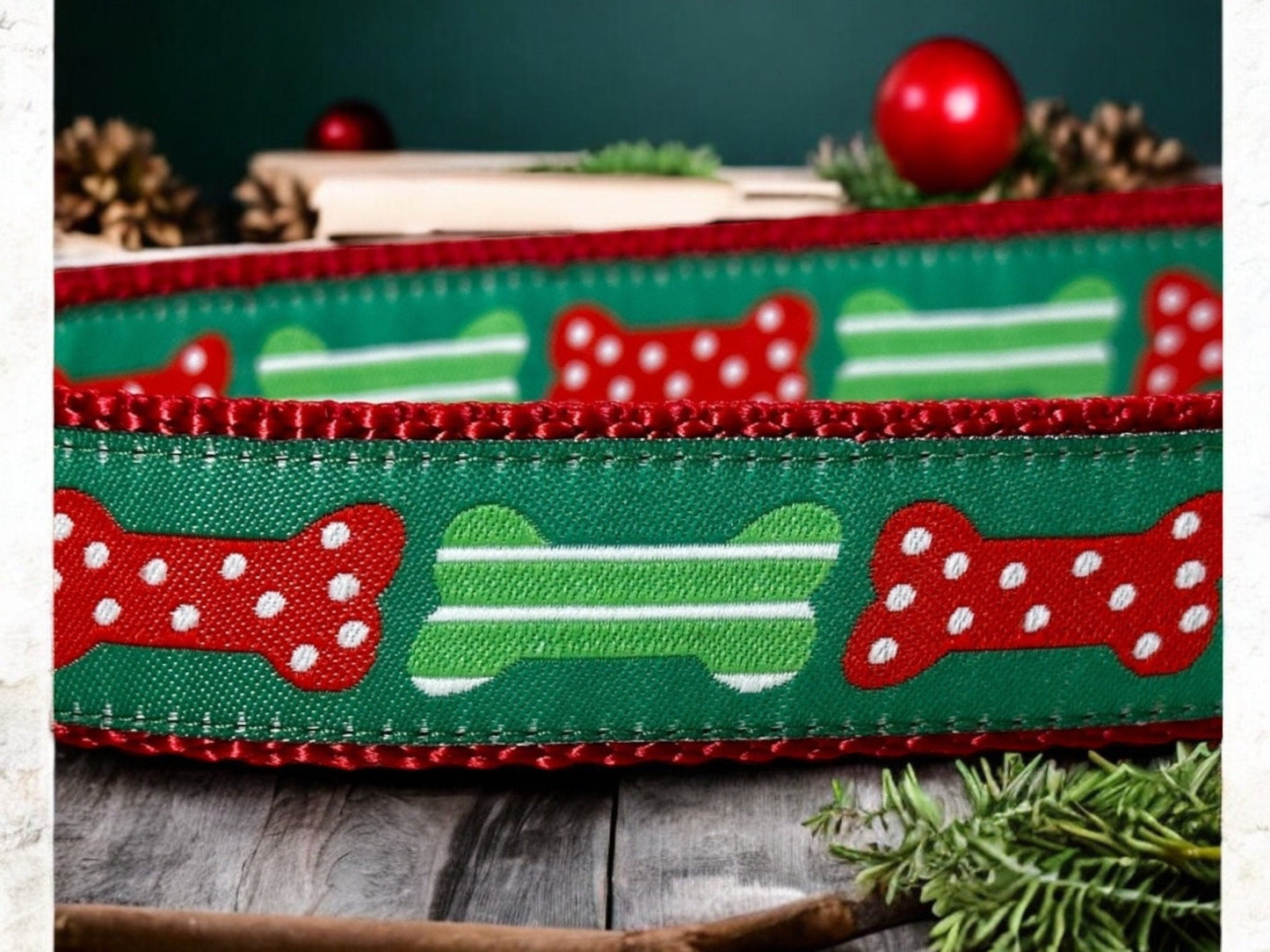 Christmas Doggy Bones Dog Collar - Winni&Me Woofwear