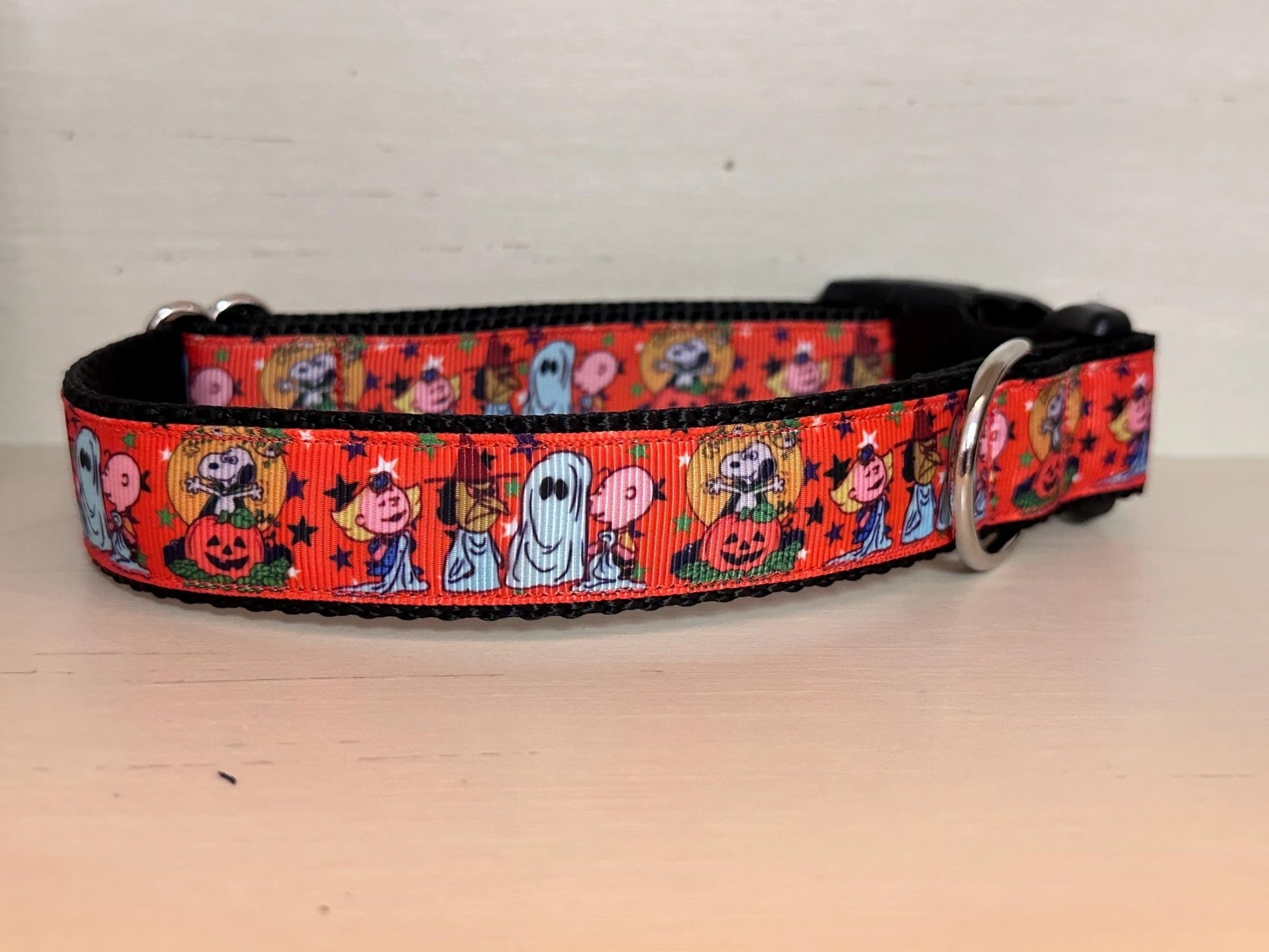 Halloween Dog Collar/Fall Collar/The Beagle and his Gang/Seasonal Dog collar/Great Pumpkin - Dog Collars - Winni&Me Woofwear