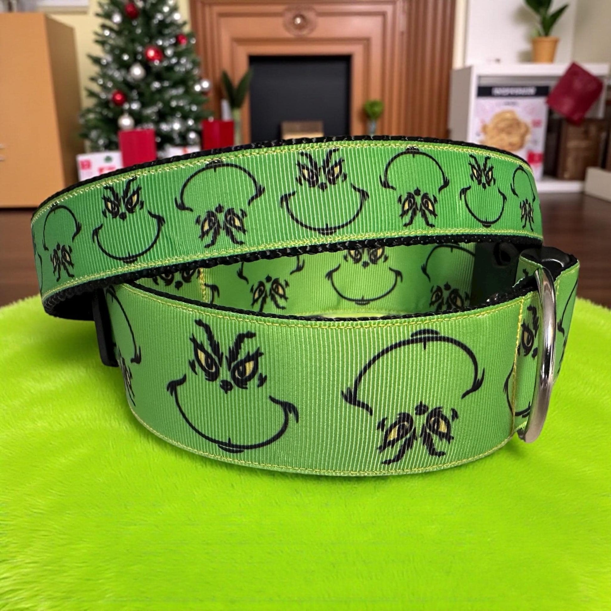 Mr Grinch Christmas Dog Collar - Dog Collars - Winni&Me Woofwear