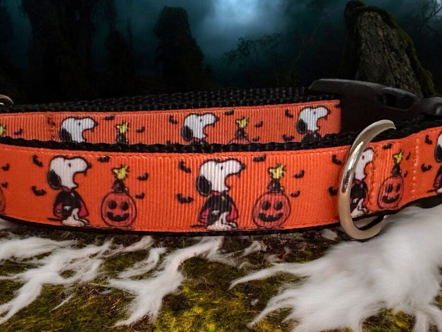 Vampire White Beagle Dog Collar - Dog Collars - Winni&Me Woofwear