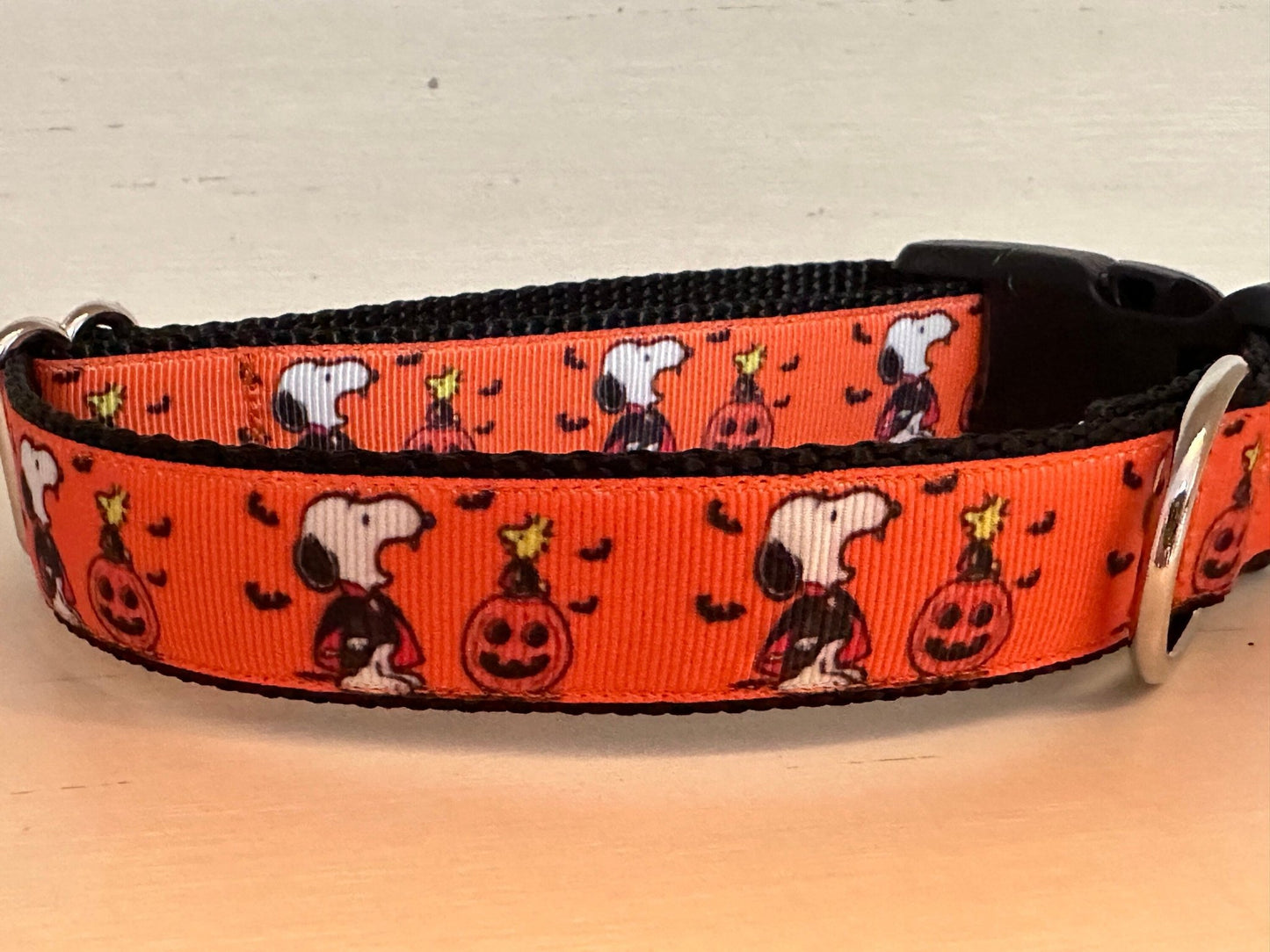 Vampire White Beagle Dog Collar - Dog Collars - Winni&Me Woofwear